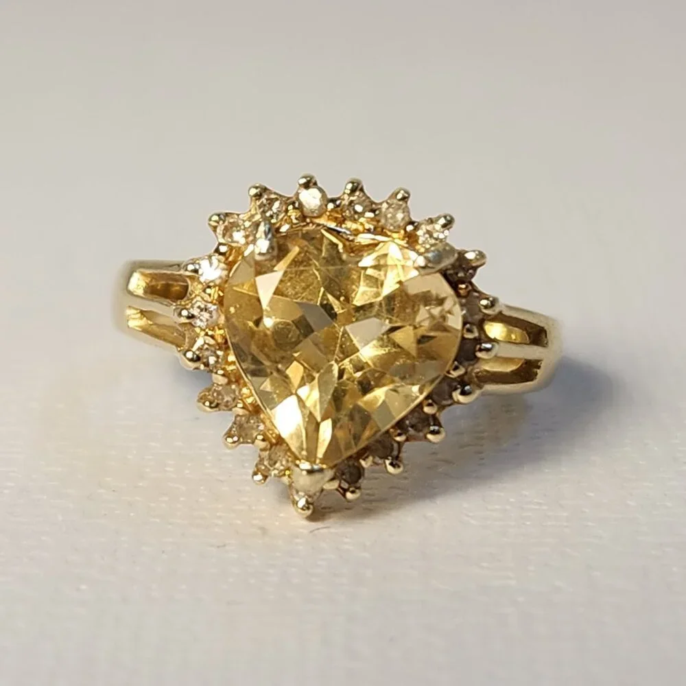 One Estate Owned 80's 14K Solid Gold Citrine & Diamonds 2.80cts 3.28g Ring Sz 7 - Picture 6 of 15